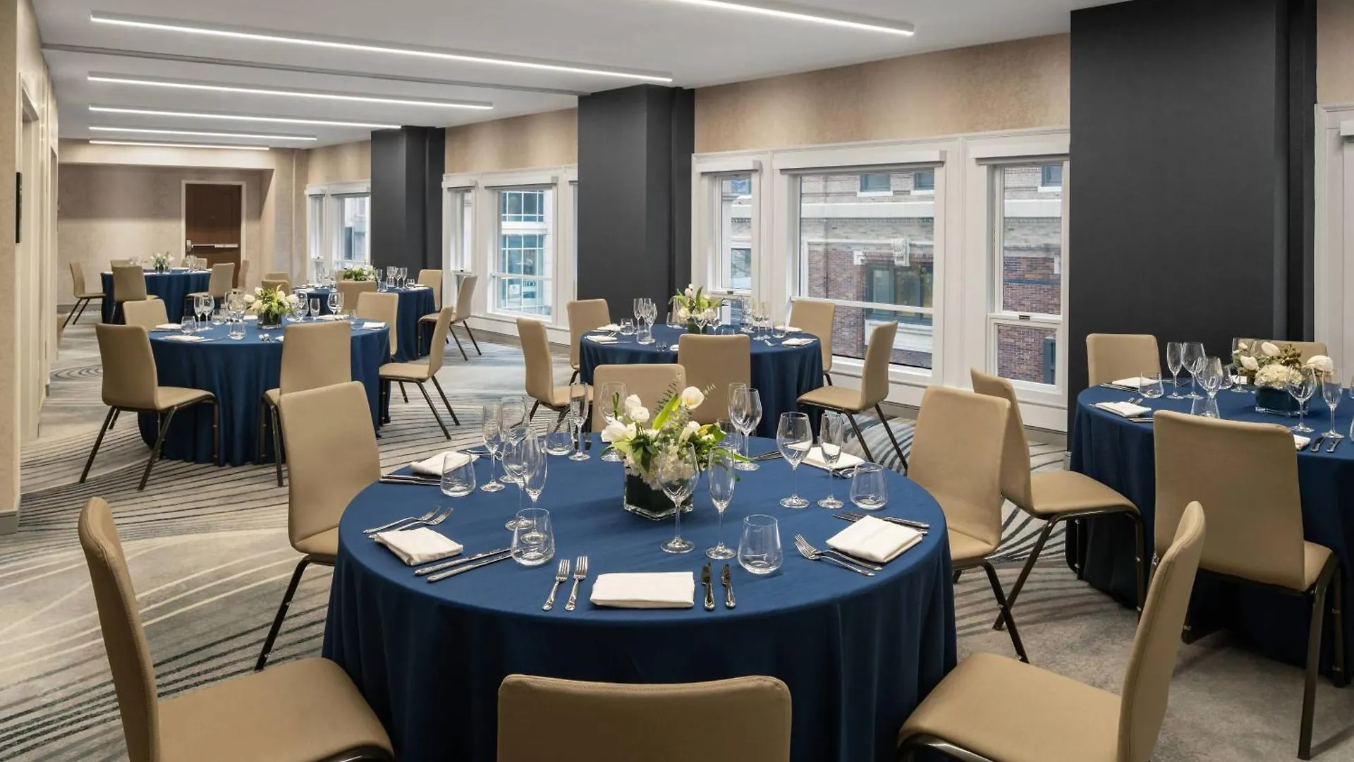 Glass Light Hotel & Gallery, Autograph Collection Норфолк